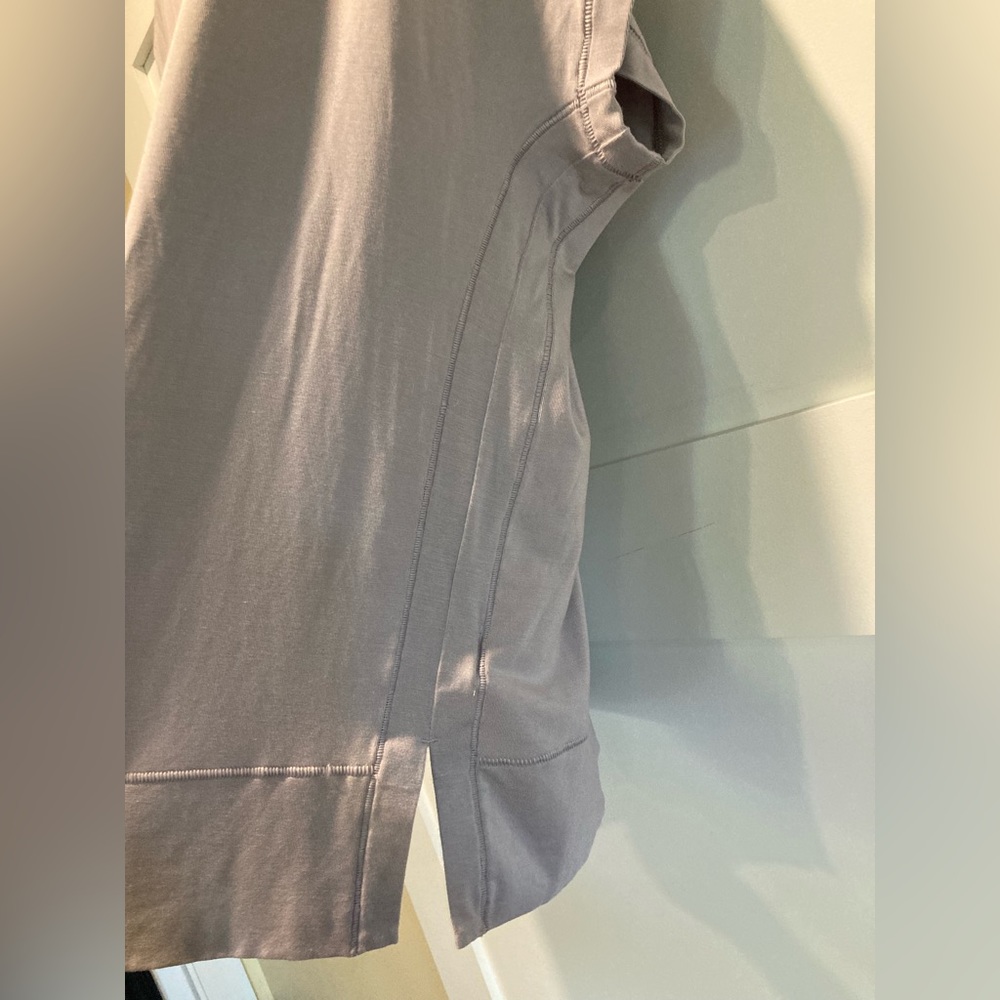 Athleta T-shirt - Picture 7 of 7